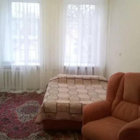 Вулиця Новосельського, 42 Апартаменты Apartment *